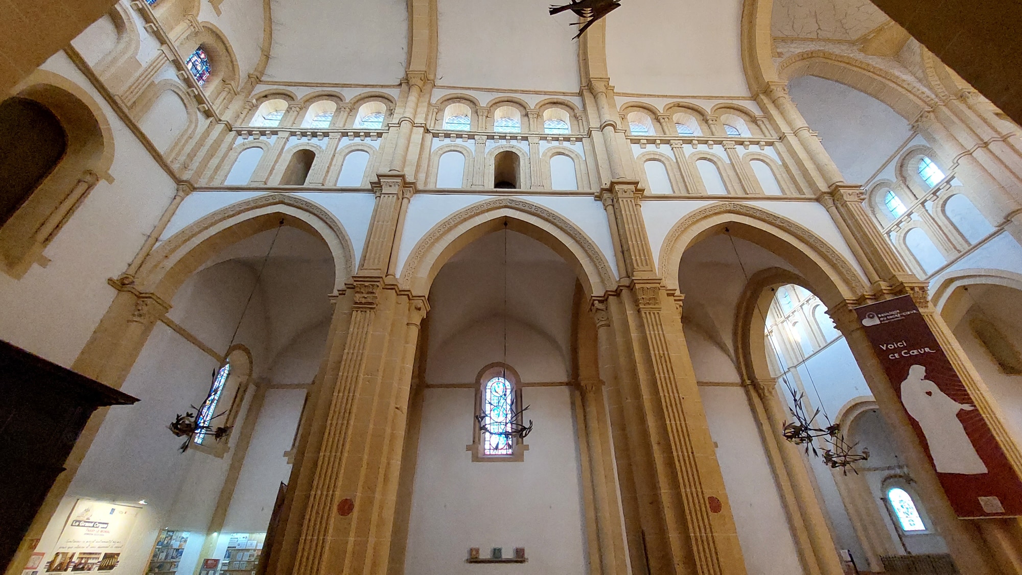 Les Amis de la Basilique romane de Paray-le-Monial 71 Saône-et-Loire Architecture Histoire tourisme église (39)